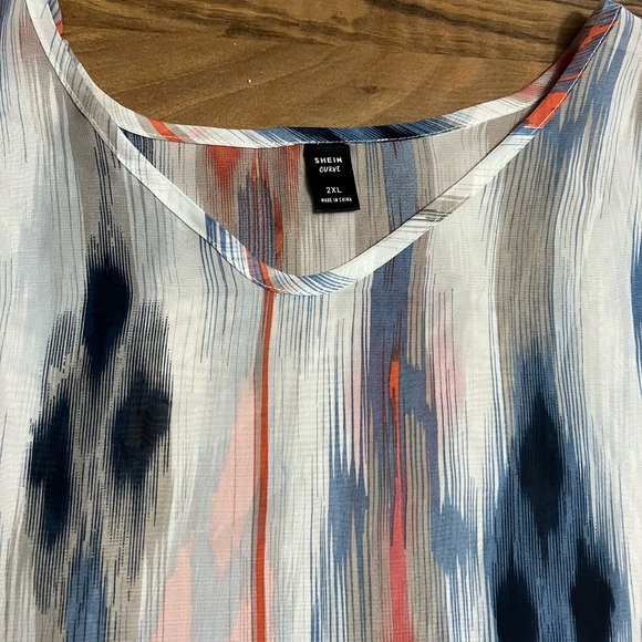 Pretty, sheer blouse! - Picture 2 of 3